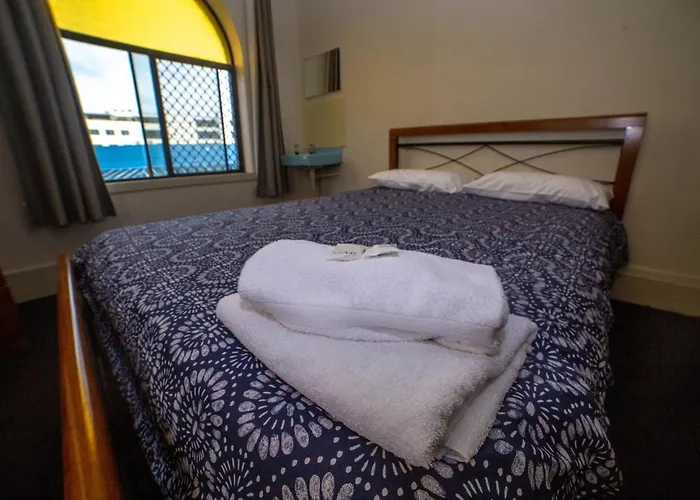 Australian Hotel