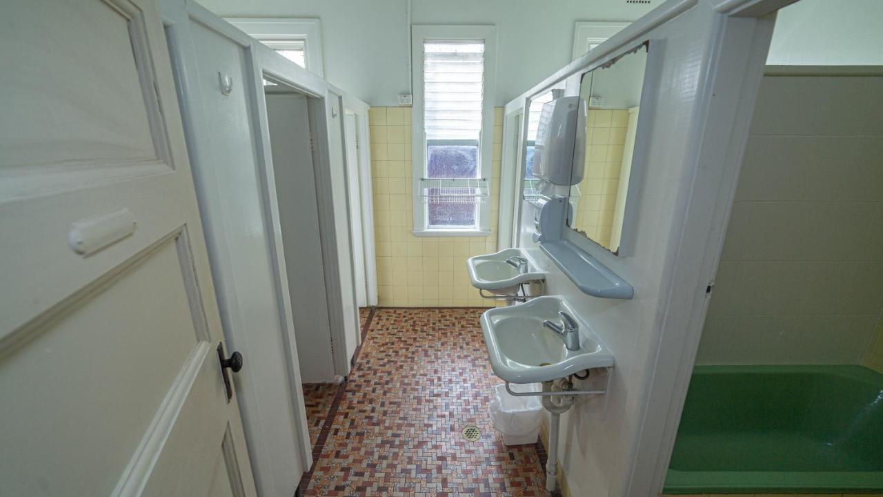 Australian Motel